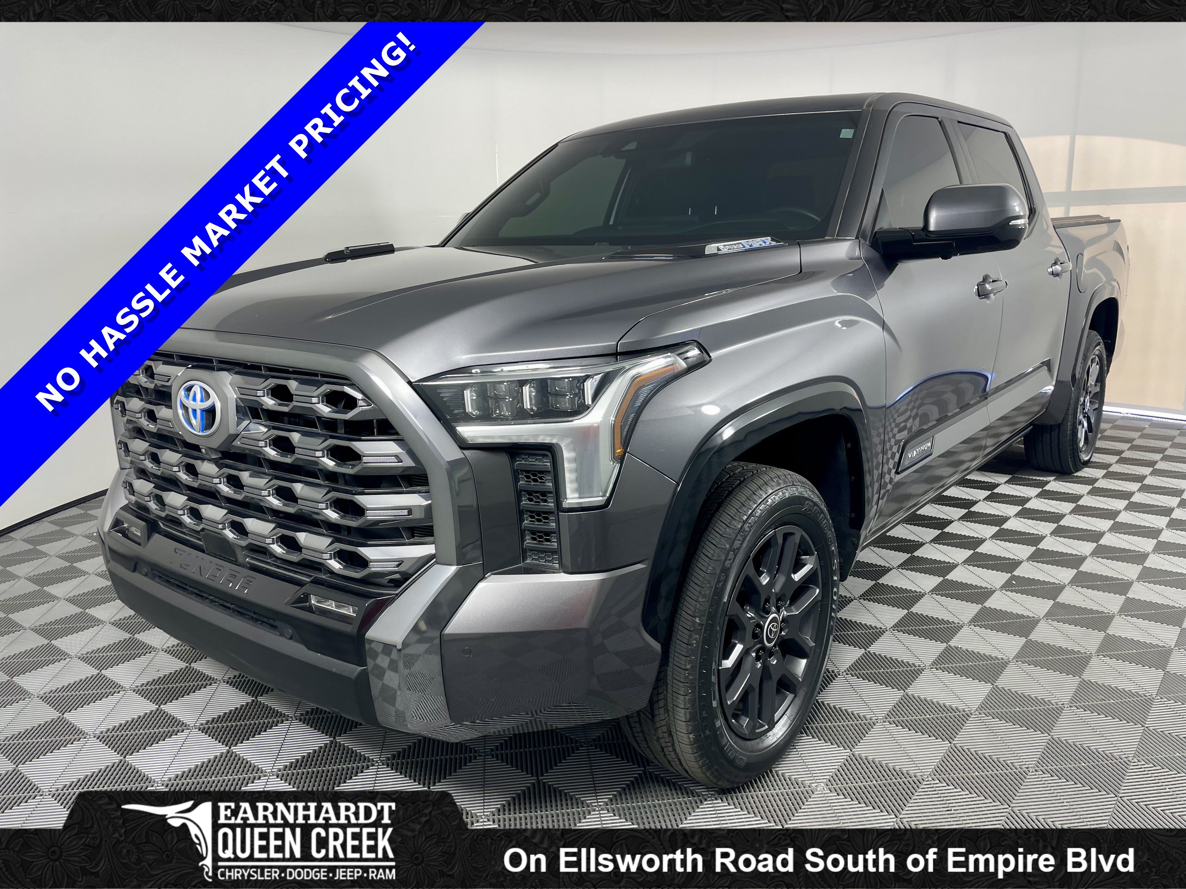 Used 2024 Toyota Tundra Platinum AWD/4WD image 1