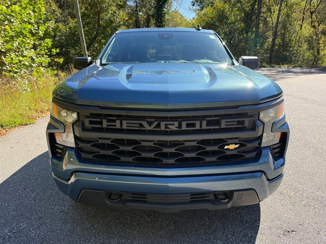 Used 2024 Chevrolet Silverado 1500 Custom image 3