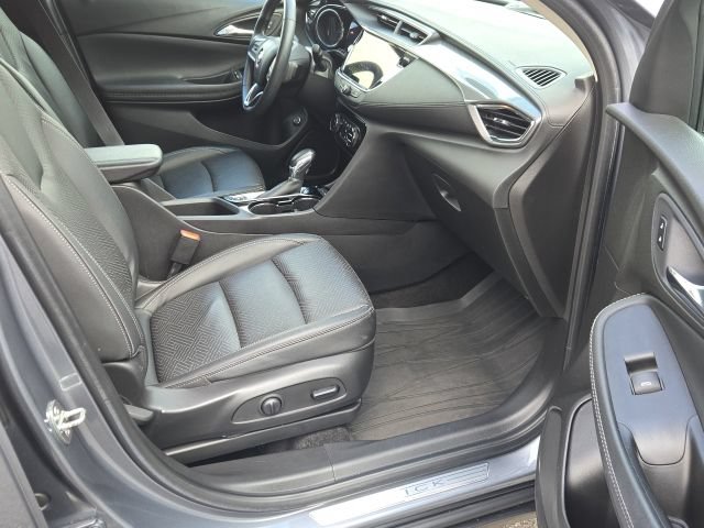 Used 2022 Buick Encore GX Essence w/ Experience Buick Package AWD/4WD image 9