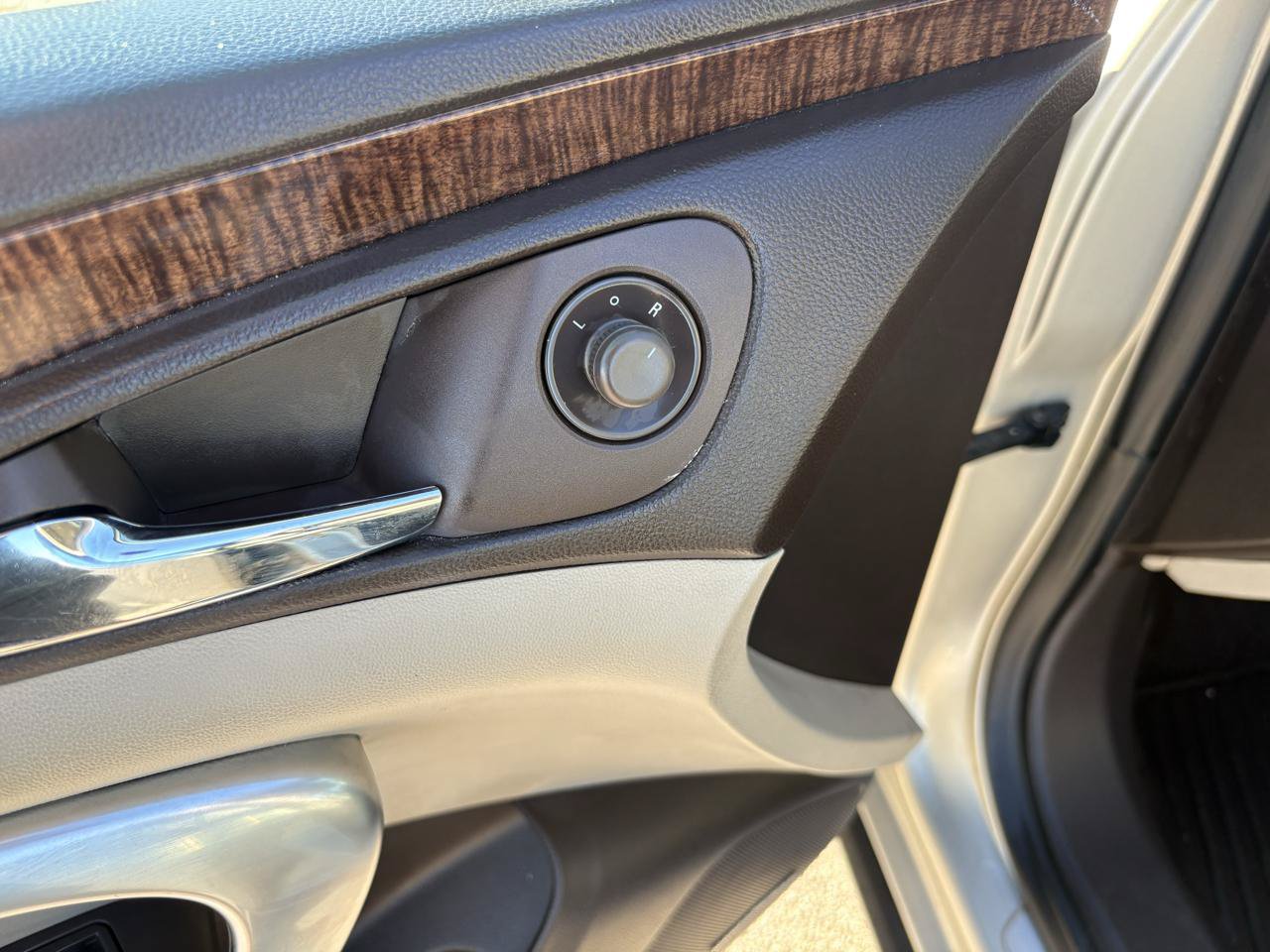 Used 2013 Buick Regal Premium FWD image 23