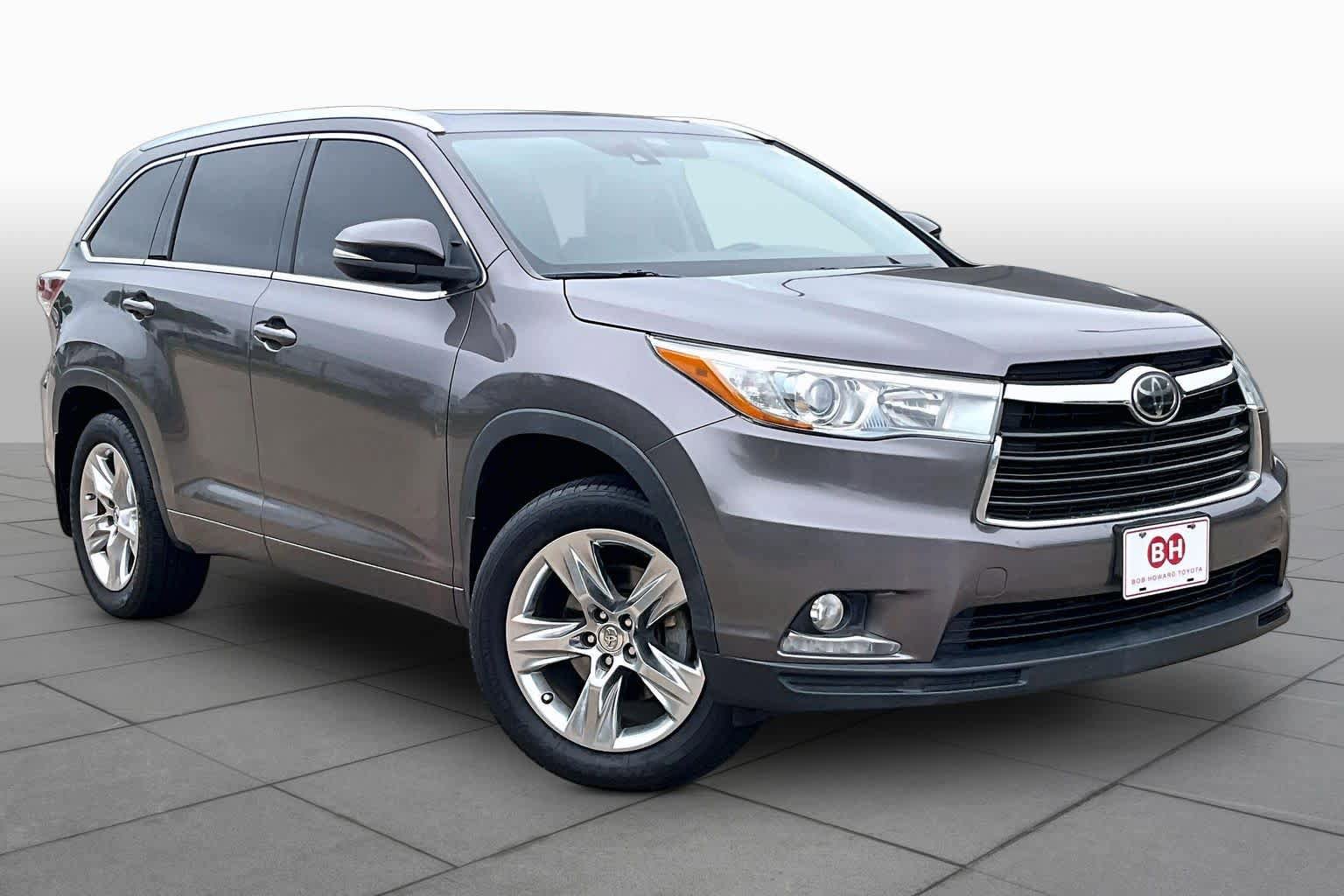 Used 2014 Toyota Highlander Limited Platinum AWD/4WD image 3