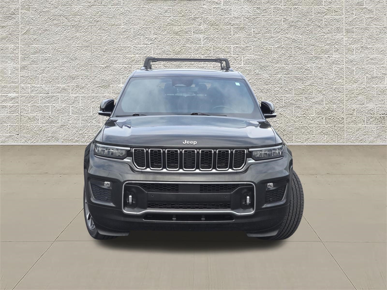 Used 2022 Jeep Grand Cherokee L Overland AWD/4WD image 2