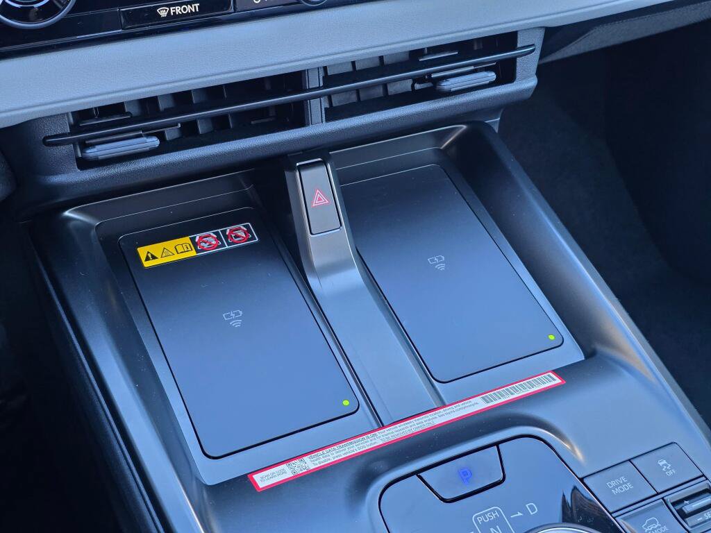 New 2026 Subaru Solterra AWD/4WD image 26