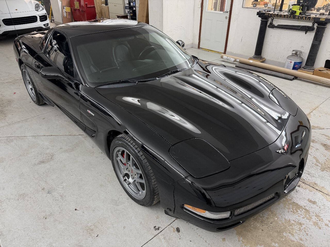 Used 2001 Chevrolet Corvette Z06 RWD image 6