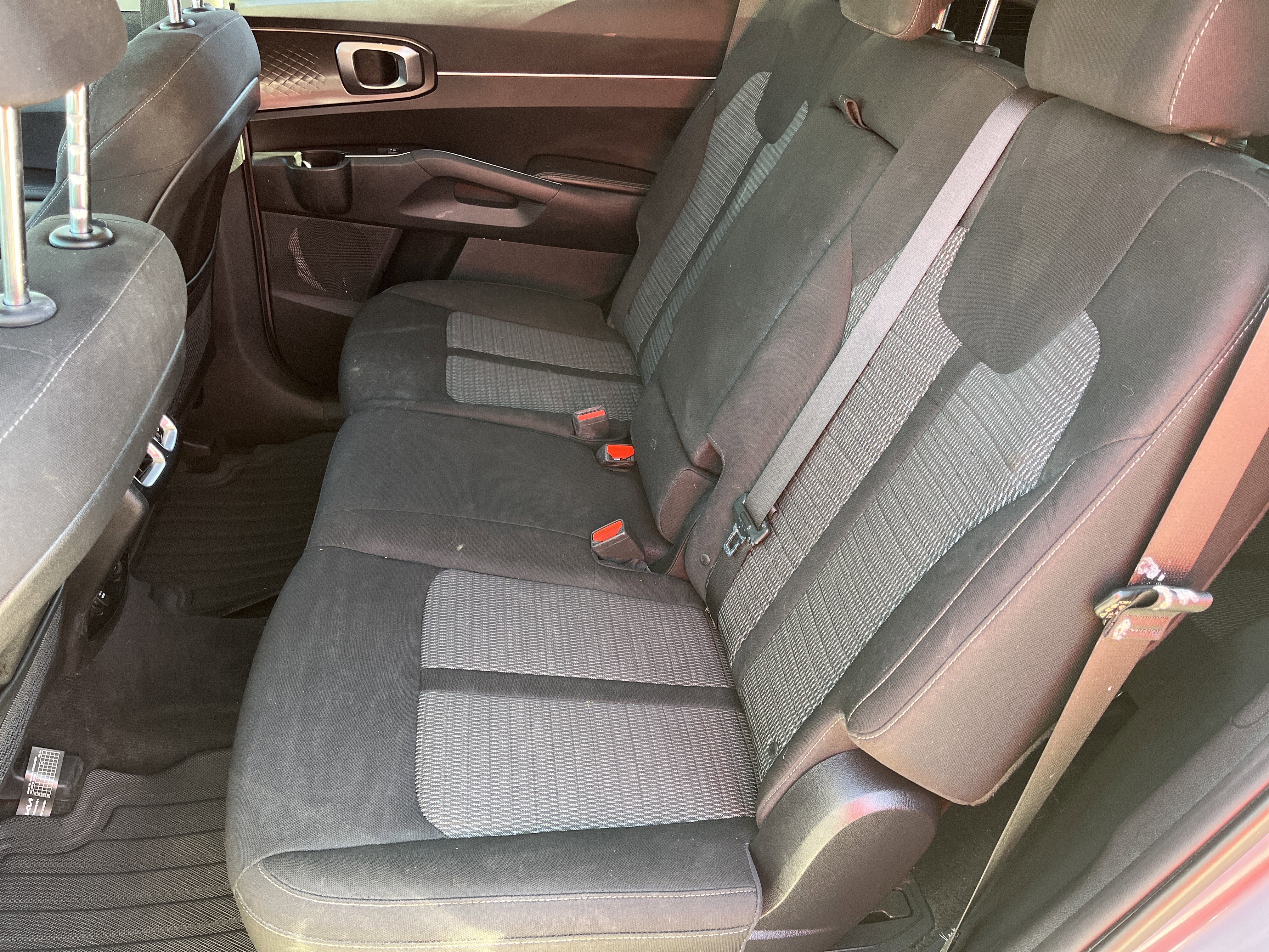 Certified 2022 Kia Sorento LX image 17