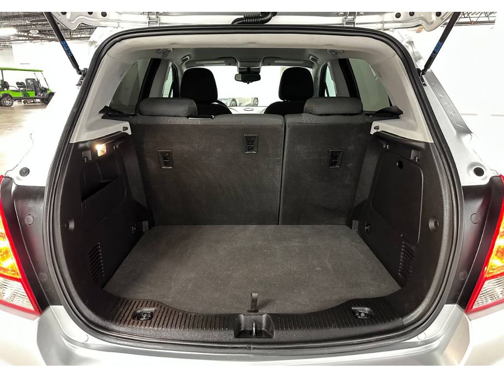 Used 2018 Chevrolet Trax LS FWD image 15