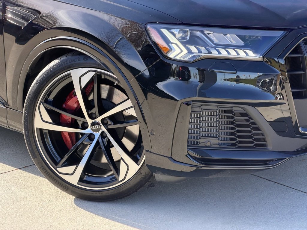 Used 2024 Audi SQ7 Premium Plus w/ S Sport Package image 17