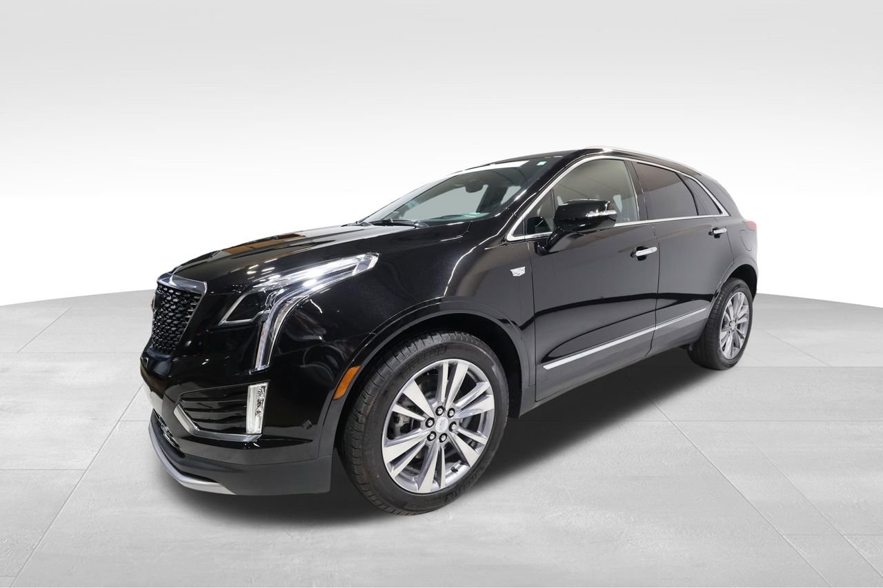 Certified 2025 Cadillac XT5 Premium Luxury w/ Technology Package AWD/4WD image 8