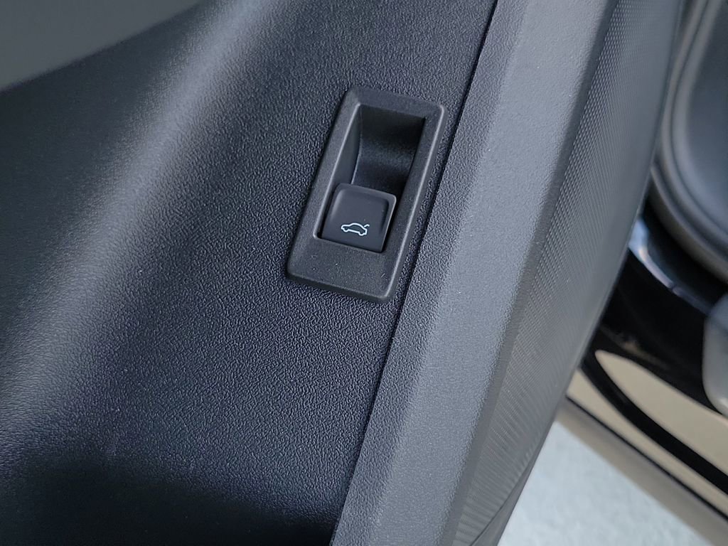 New 2025 Audi Q5 Premium Plus image 19