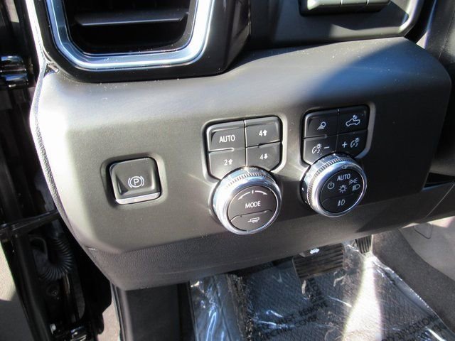 Used 2023 GMC Sierra 1500 Denali w/ Technology Package image 17