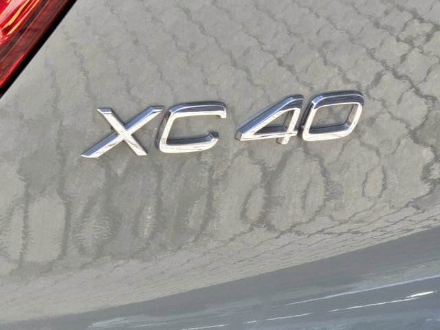 Certified 2024 Volvo XC40 B5 Core AWD/4WD image 10