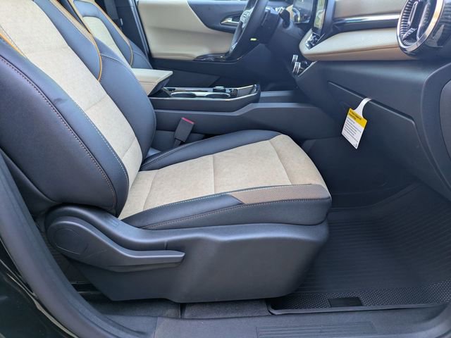 New 2026 Chevrolet Equinox ACTIV w/ Safety and Technology Package FWD image 39