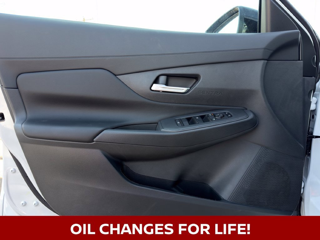 New 2027 Nissan Sentra S w/ Floor Mat Package FWD image 10