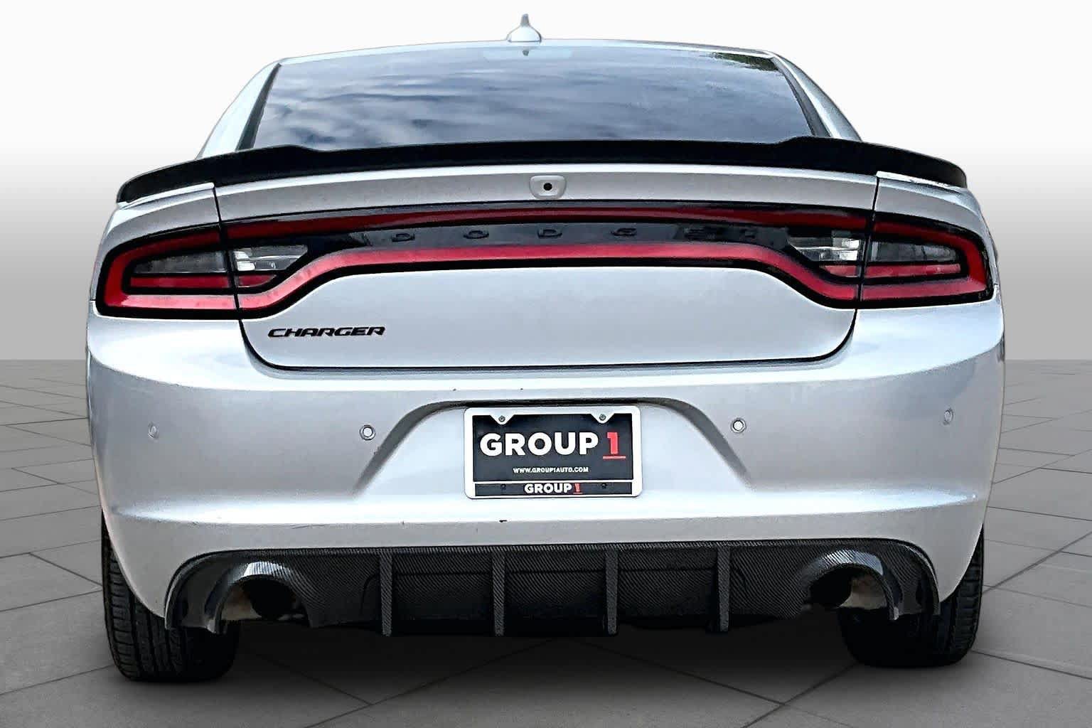 Used 2023 Dodge Charger SXT w/ Blacktop Package RWD image 5