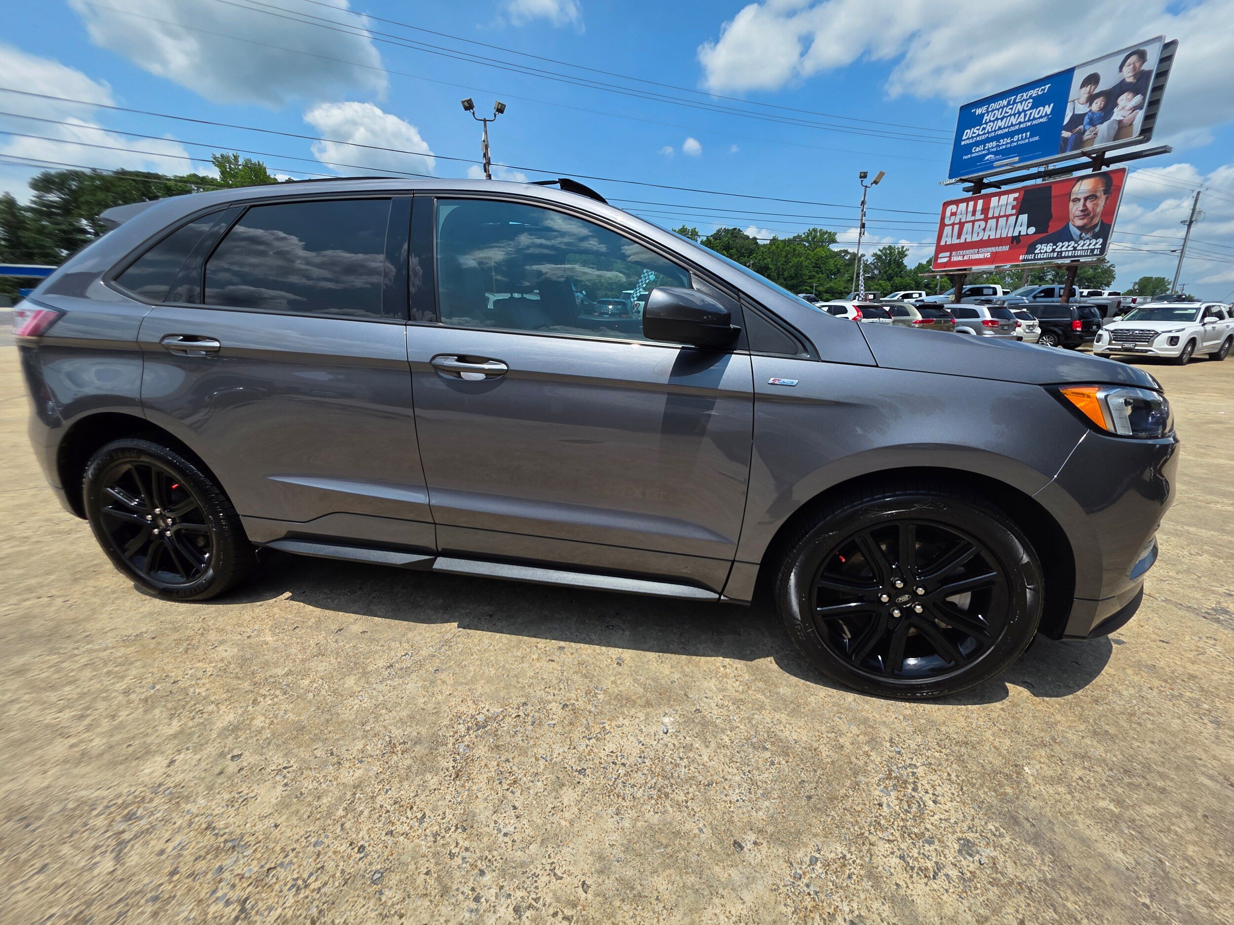 Used 2021 Ford Edge ST-Line FWD image 4