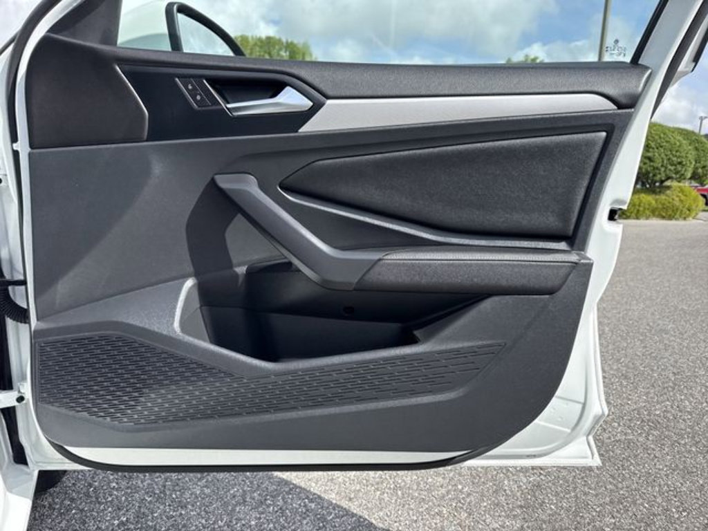 Used 2024 Volkswagen Jetta S FWD image 25