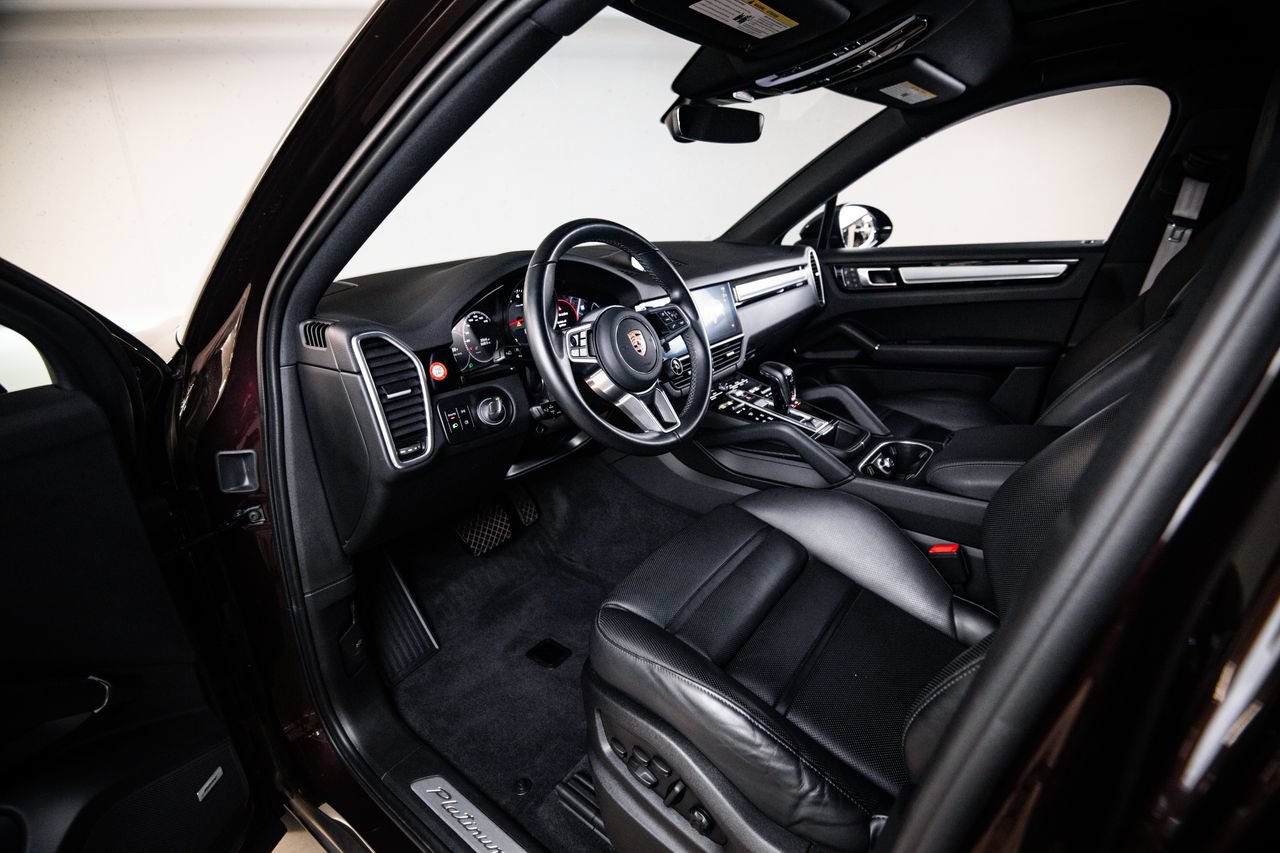 Certified 2023 Porsche Cayenne Platinum Edition AWD/4WD image 4