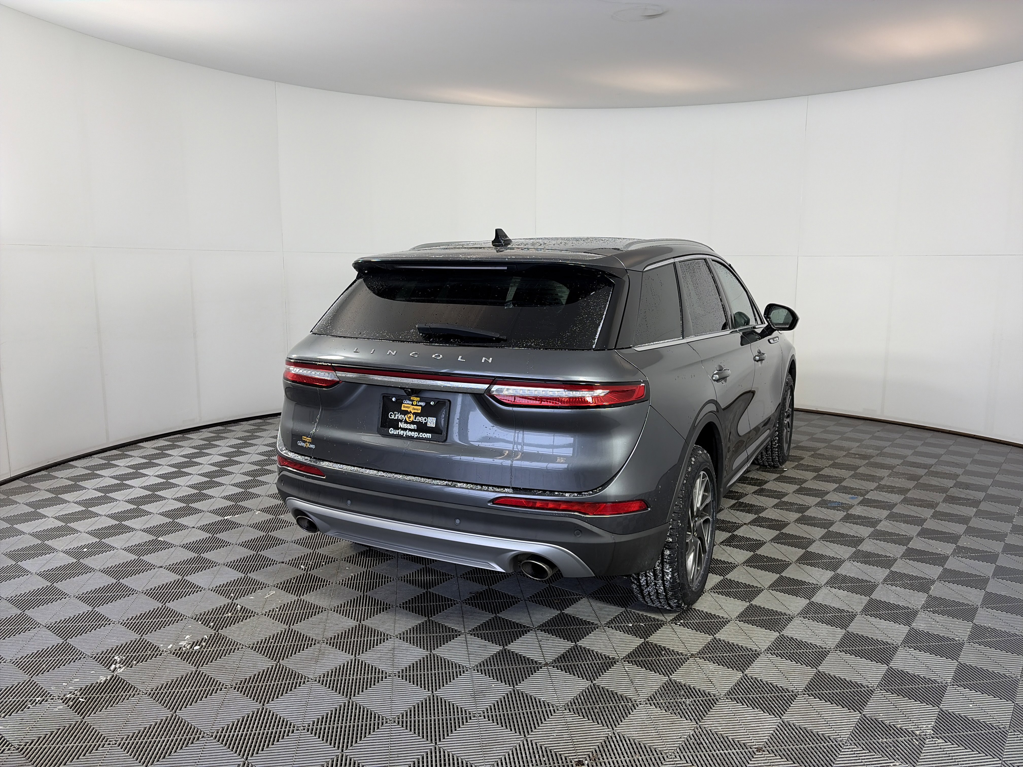 Used 2022 Lincoln Corsair Standard w/ Equipment Group 101A image 10