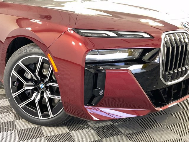Used 2025 BMW 750e xDrive AWD/4WD image 57