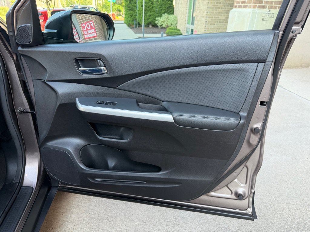 Used 2015 Honda CR-V Touring image 28