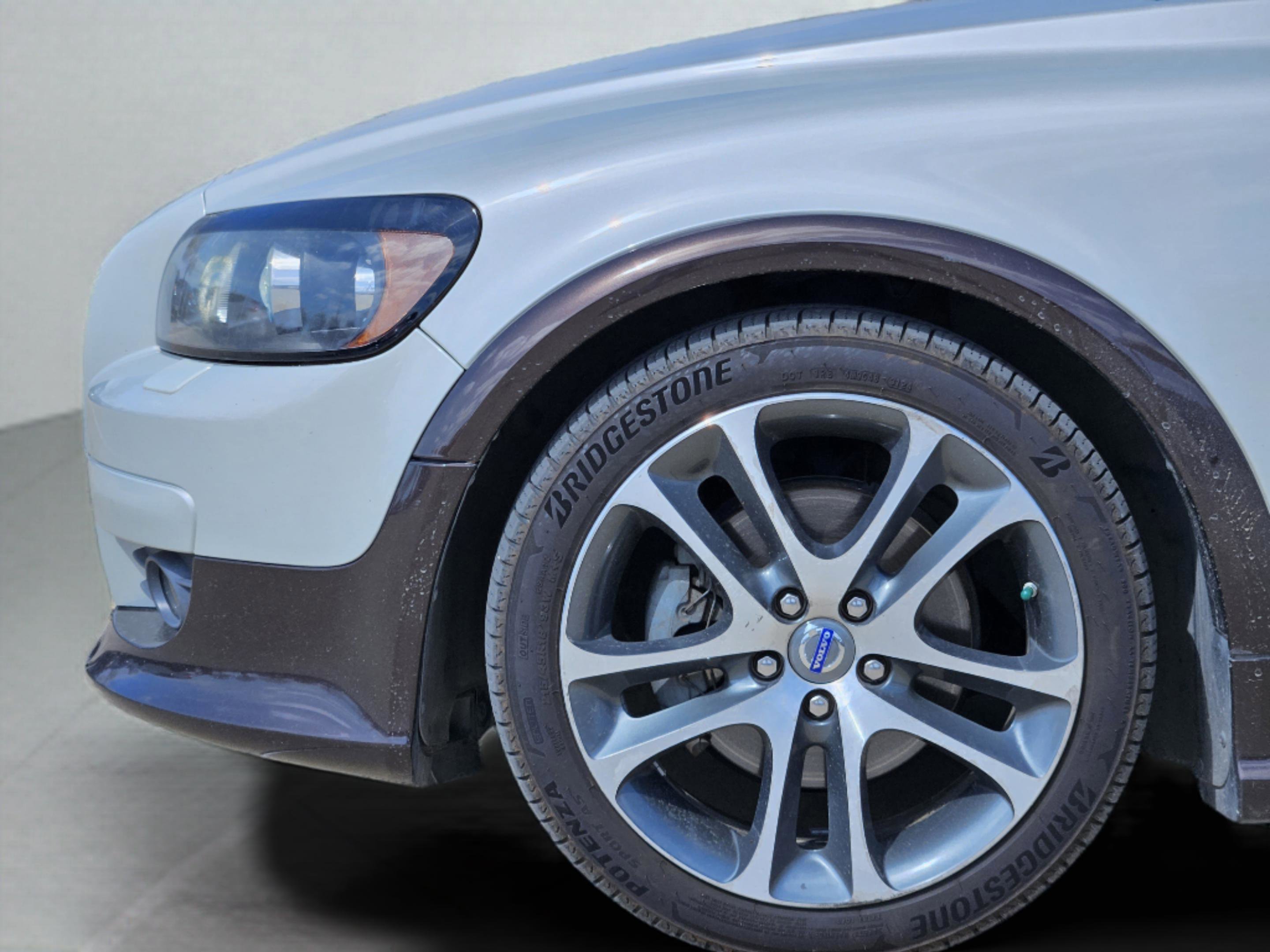 Used 2010 Volvo C30 image 41