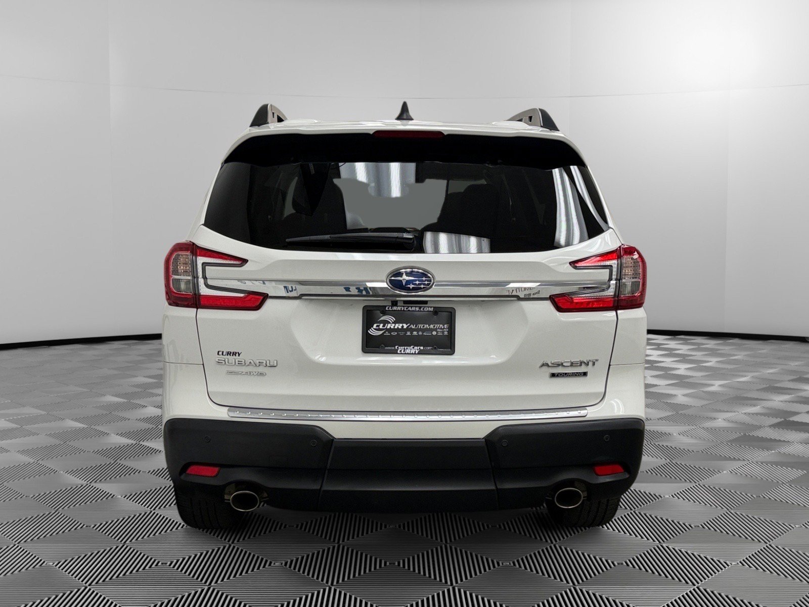 Used 2023 Subaru Ascent Touring image 4