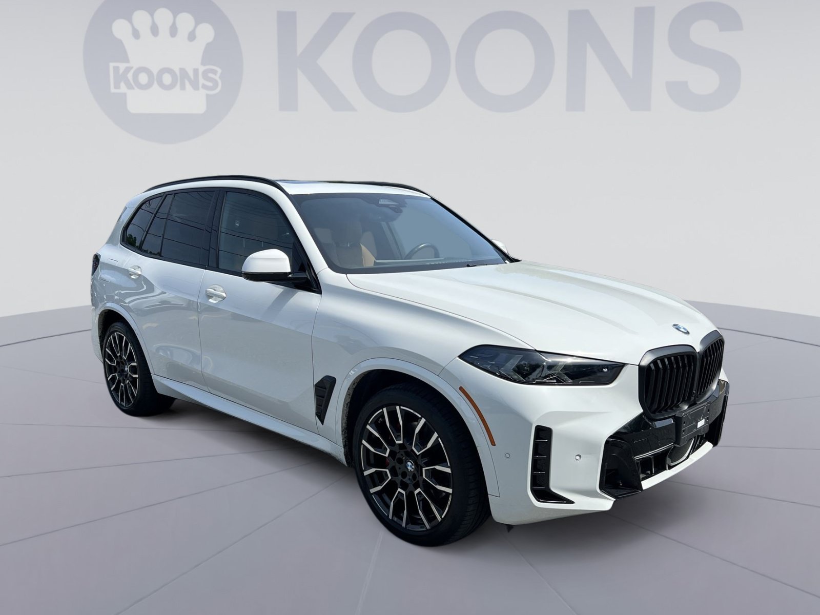 Used 2024 BMW X5 xDrive40i w/ M Sport Package AWD/4WD image 10