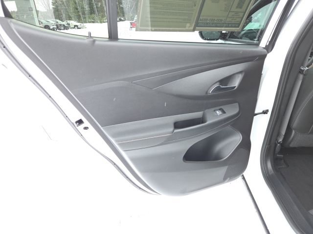 Used 2025 Buick Envista Avenir image 40