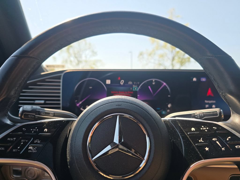 Used 2024 Mercedes-Benz GLS 450 4MATIC image 31