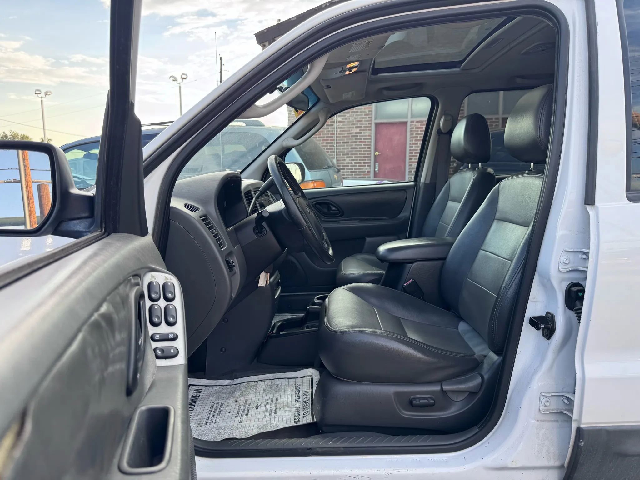 Used 2003 Ford Escape XLT image 13