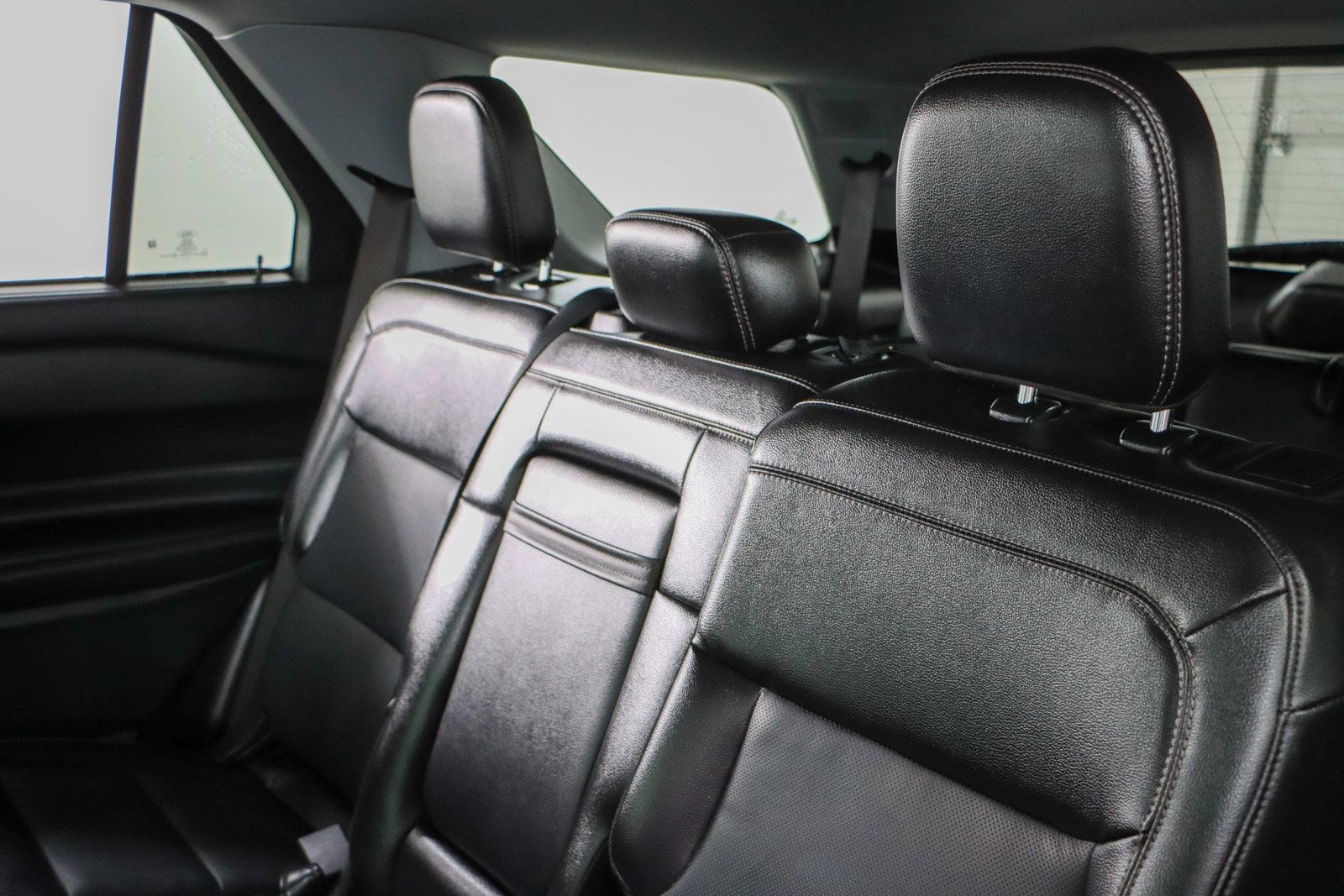 Used 2023 Ford Explorer Limited image 24