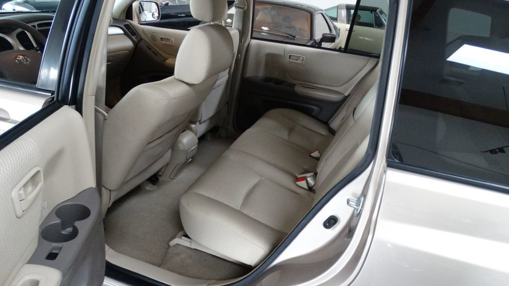 Used 2005 Toyota Highlander 2WD image 11