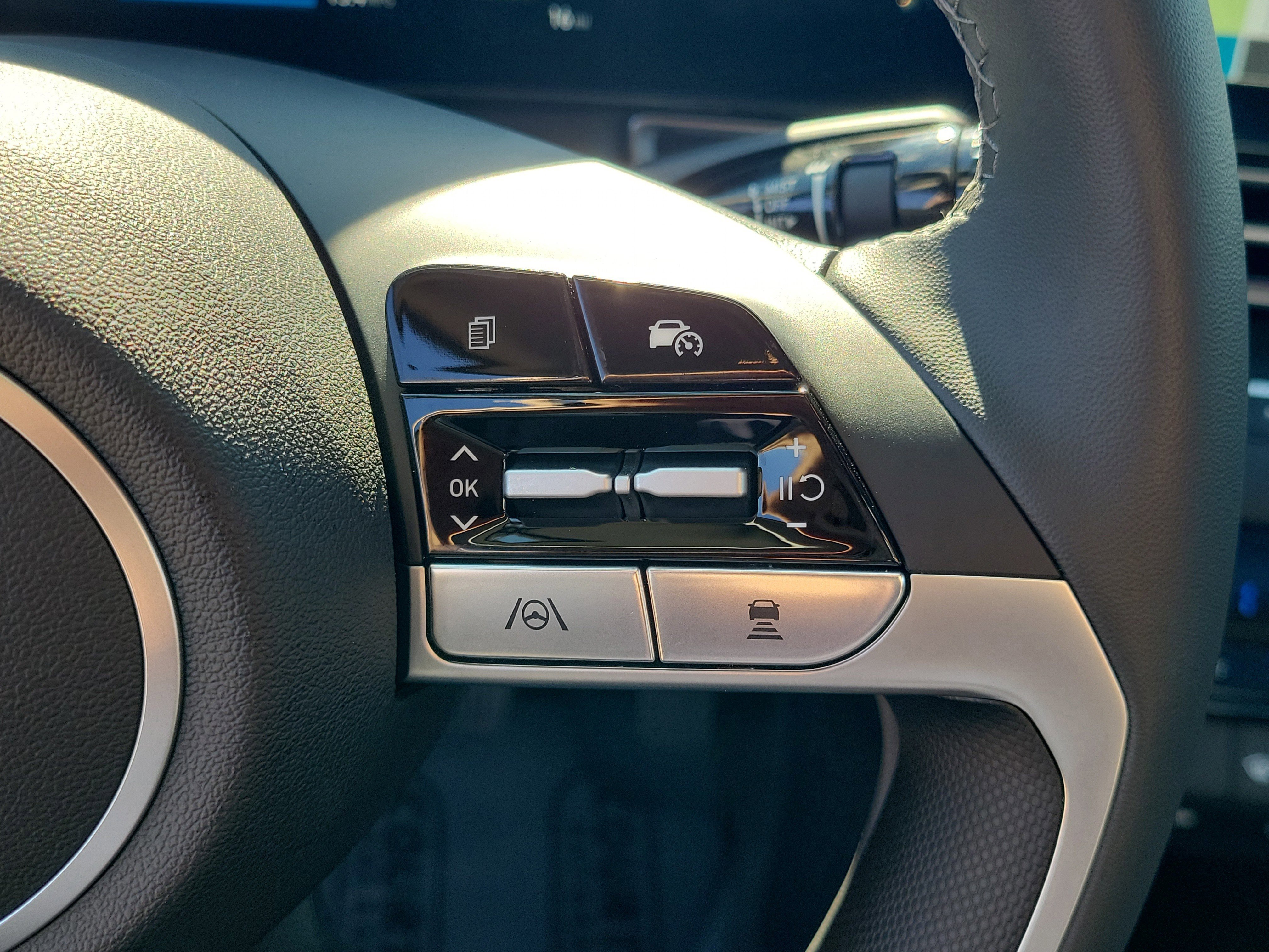 New 2026 Hyundai Elantra Limited image 19