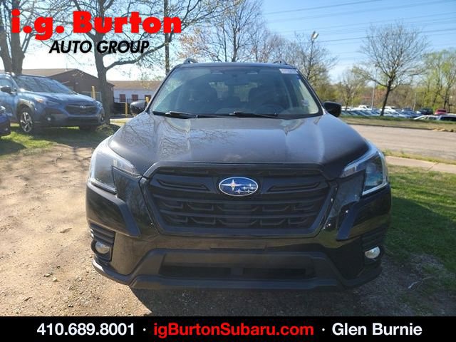 Used 2022 Subaru Forester Premium image 2