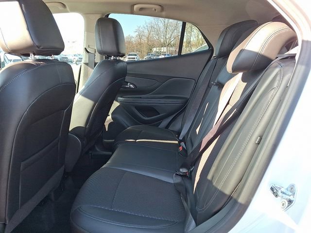 Used 2021 Buick Encore Preferred image 11