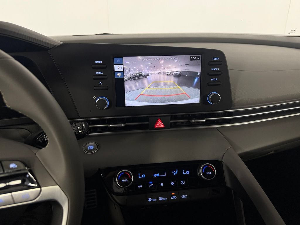 Used 2026 Hyundai Elantra Sport FWD image 17
