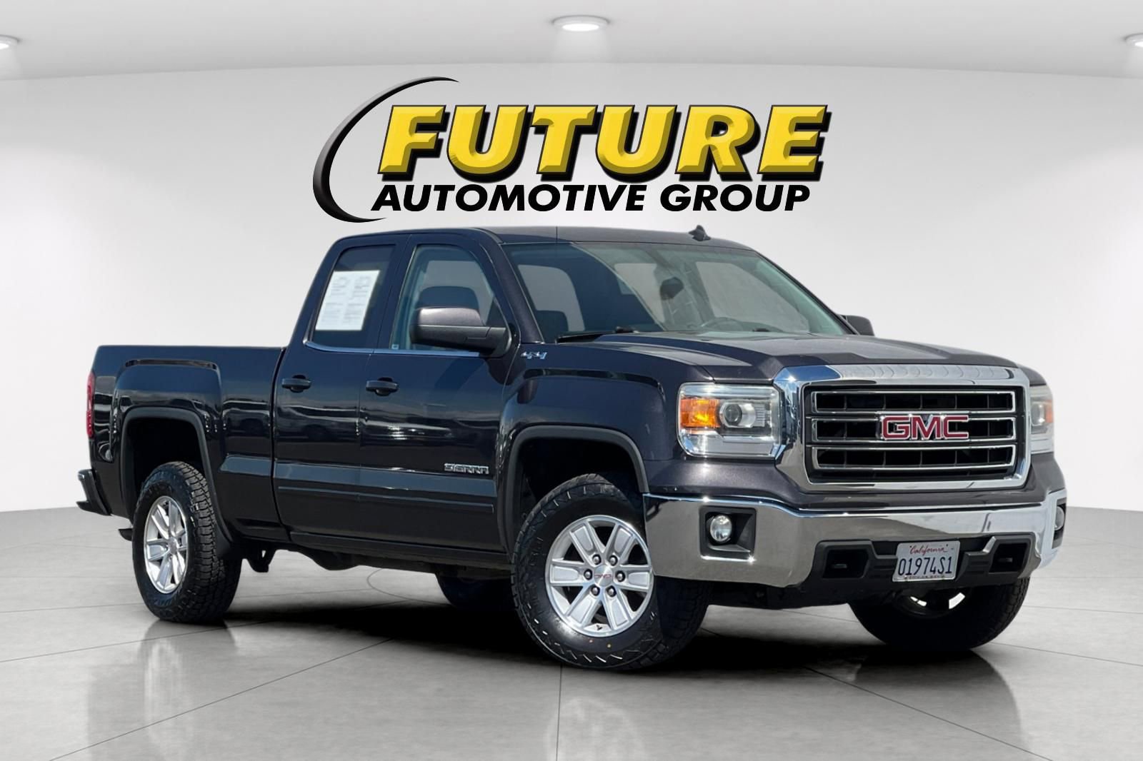 Used 2014 GMC Sierra 1500 SLE w/ SLE Value Package image 1