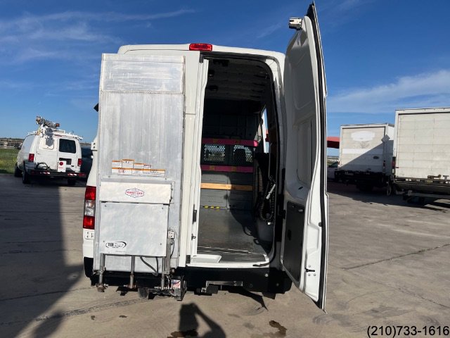 Used 2020 Nissan NV 2500 SV image 21