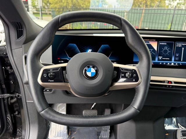 Used 2026 BMW iX xDrive45 w/ Climate Comfort Package image 22
