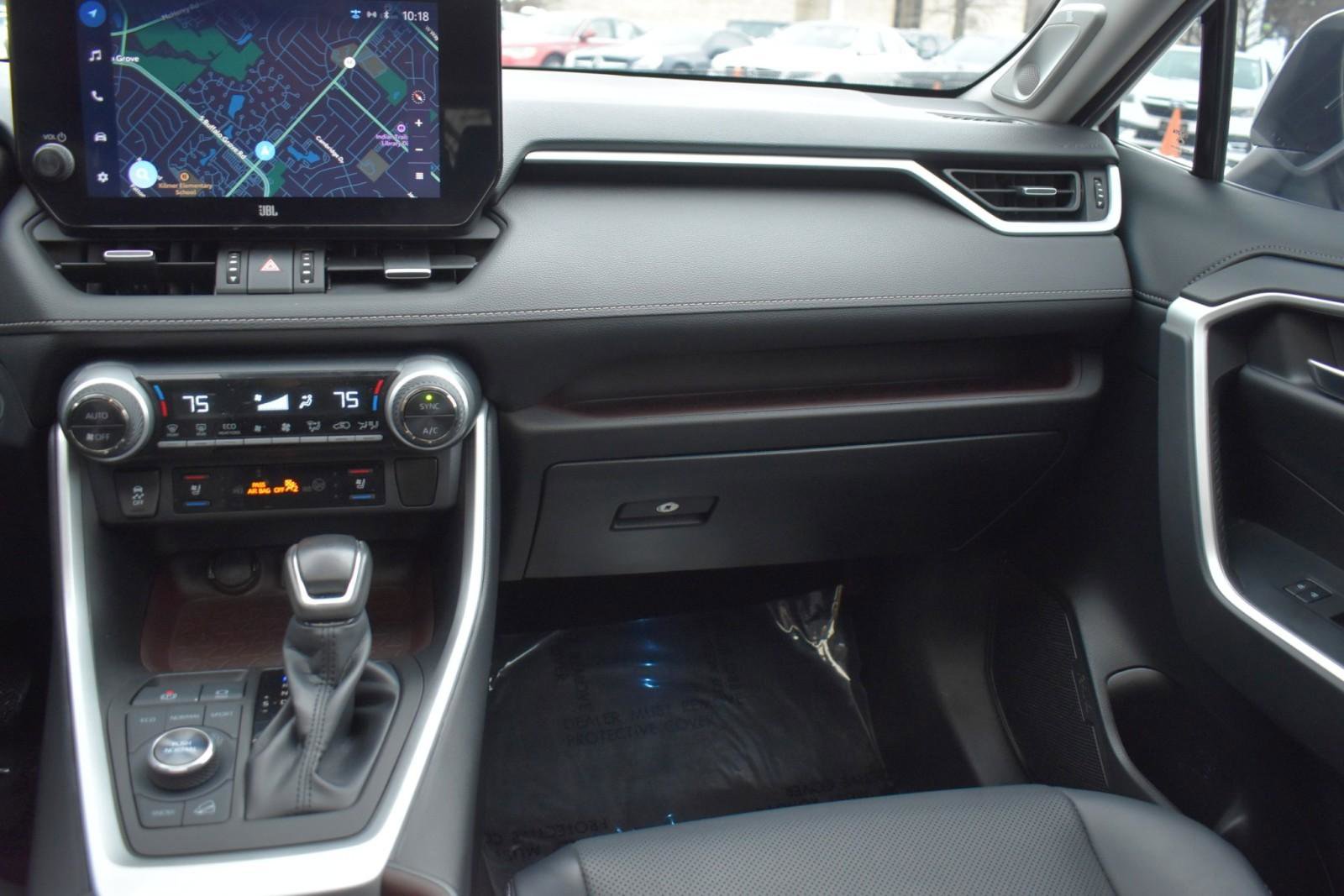 Used 2023 Toyota RAV4 Limited image 31