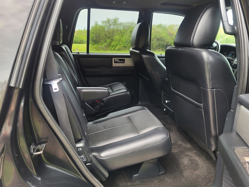 Used 2015 Ford Expedition Limited w/ Equipment Group 301A AWD/4WD image 14