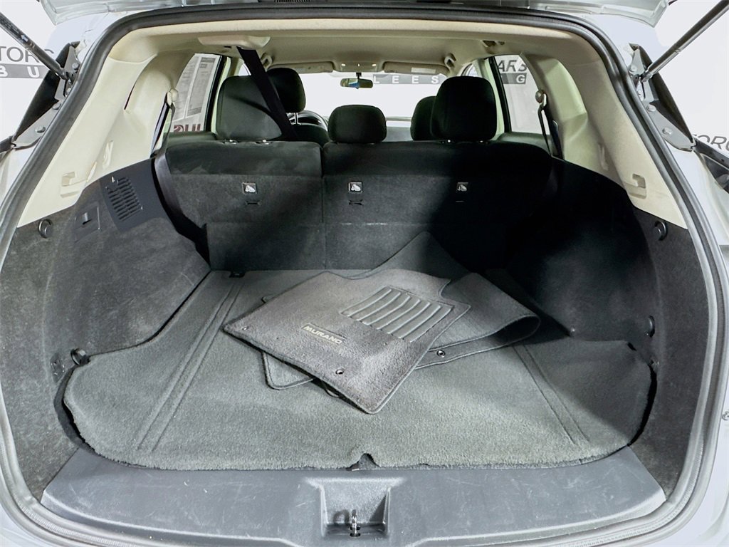 Used 2015 Nissan Murano SV image 24