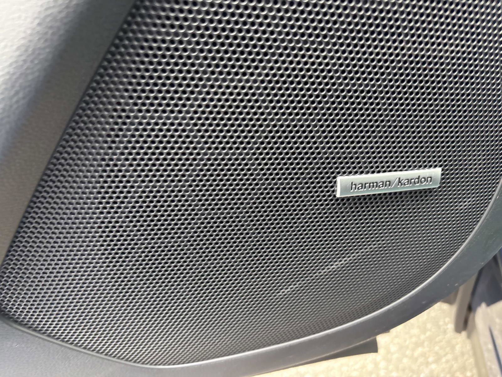 New 2025 Subaru Ascent Limited image 17