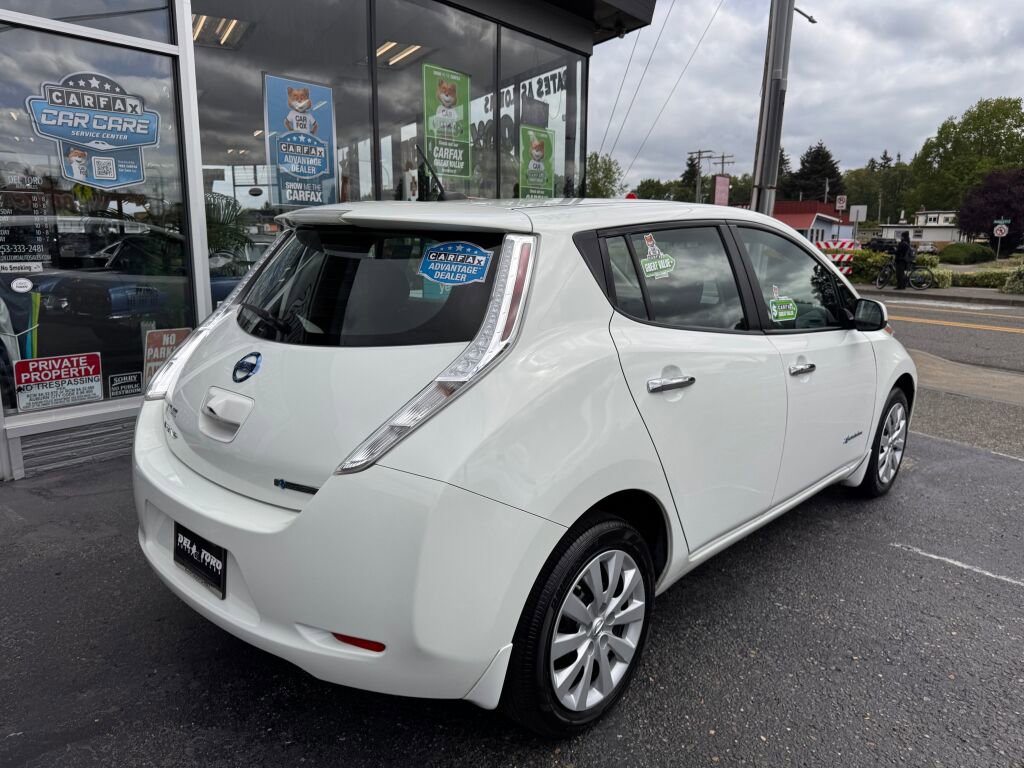 Used 2016 Nissan Leaf S w/ Charger Package FWD image 7