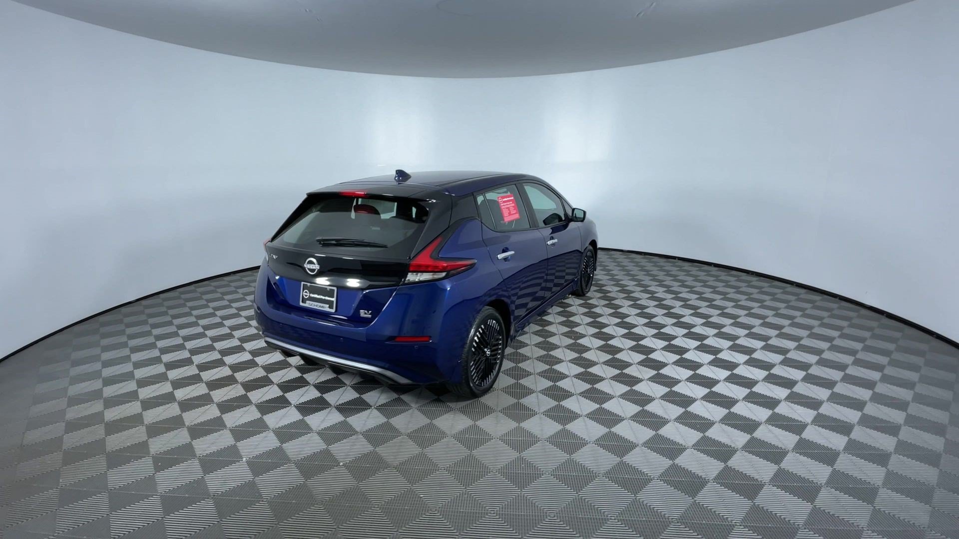 Certified 2025 Nissan Leaf SV Plus FWD image 8