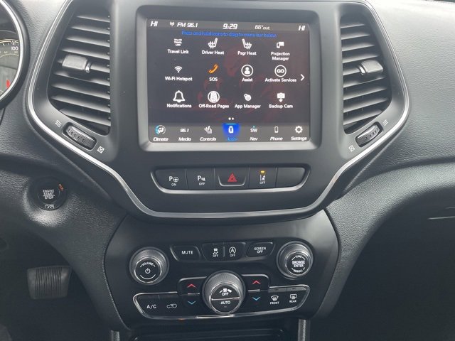 Used 2023 Jeep Cherokee Altitude Lux image 23