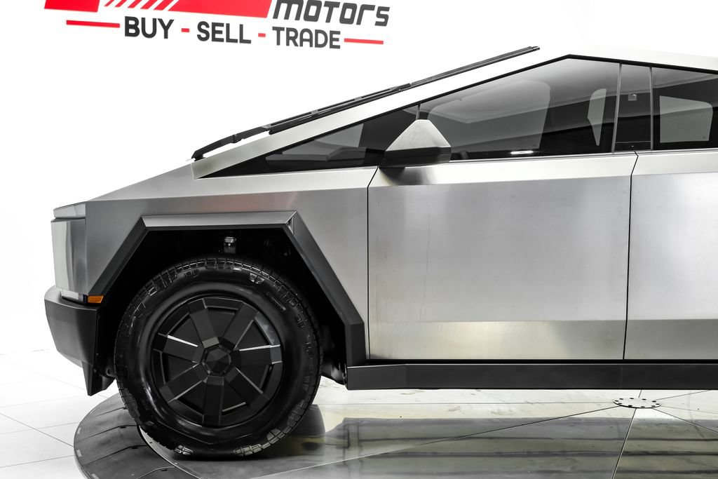 Used 2024 Tesla Cybertruck Cyberbeast AWD/4WD image 13