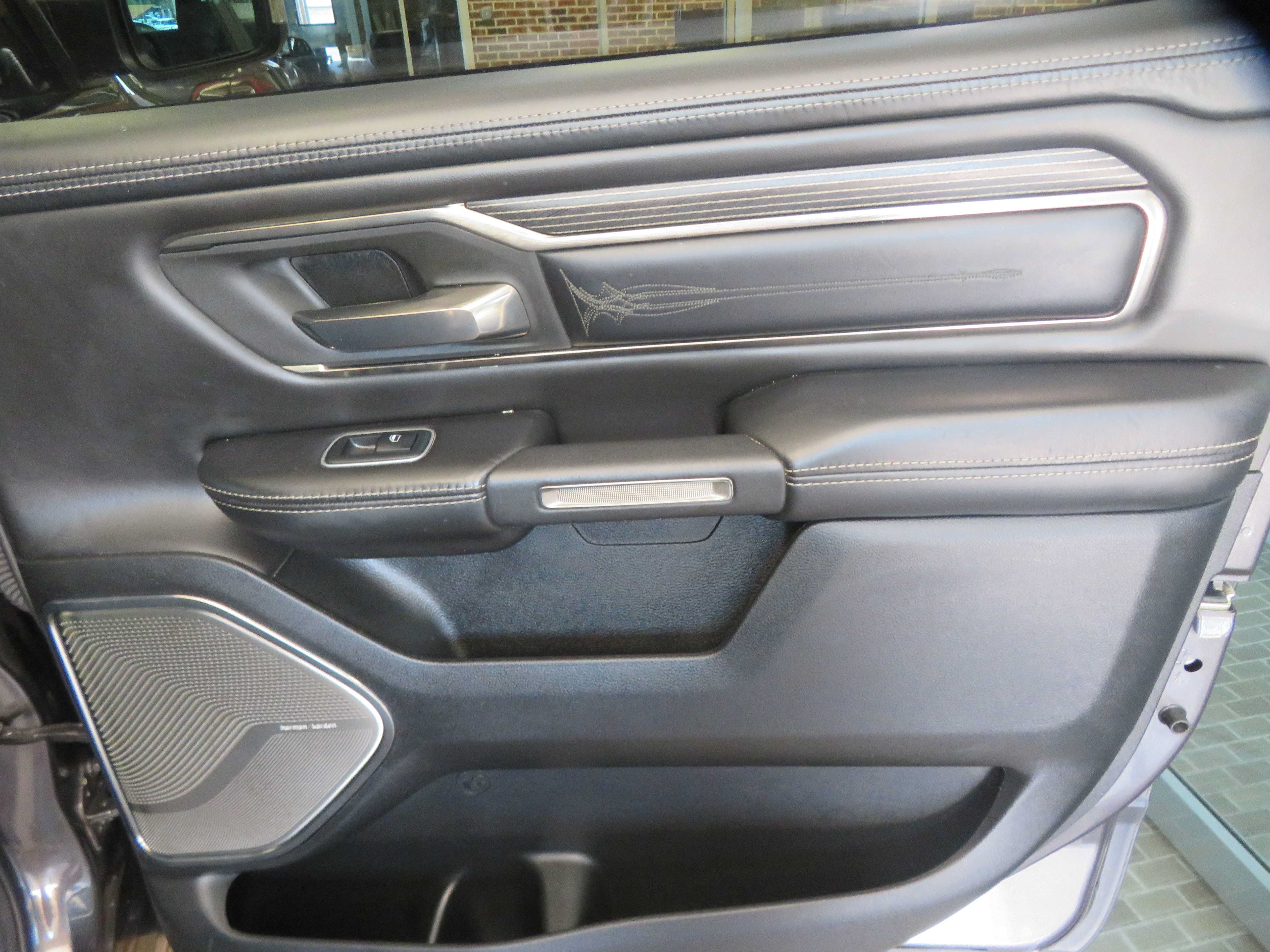 Used 2020 RAM 1500 Limited AWD/4WD image 21