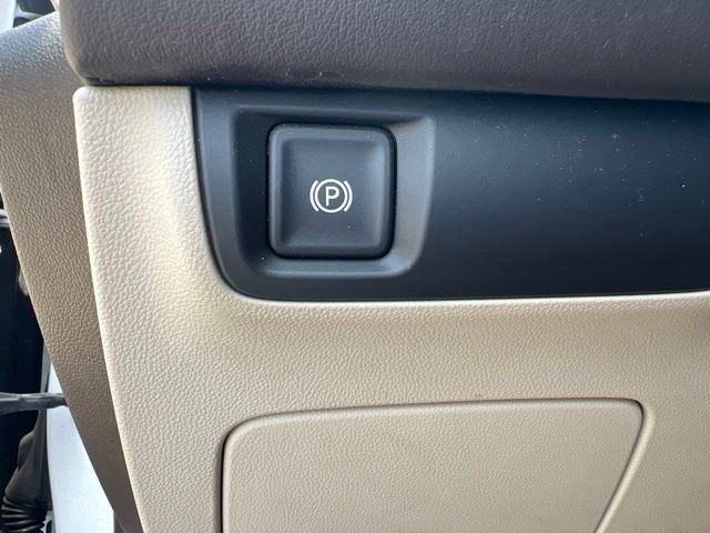 Used 2017 Buick LaCrosse Preferred FWD image 11