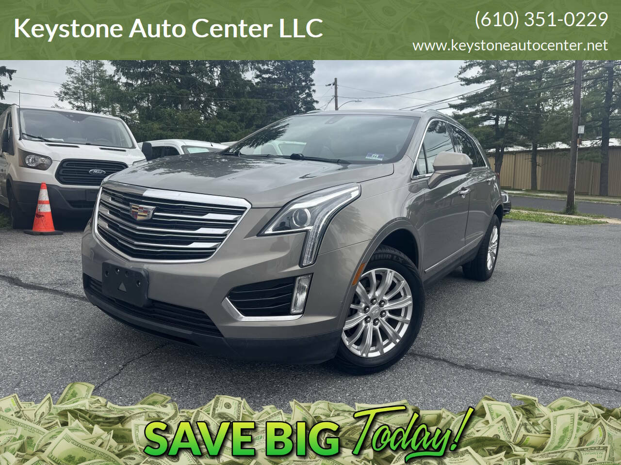 Used 2018 Cadillac XT5 FWD image 1